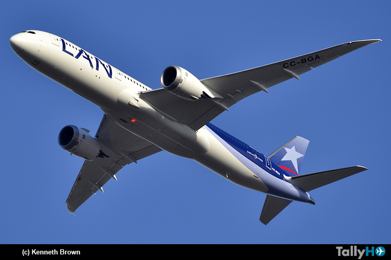 Primer Boeing 787-9 Dreamliner de LAN llega a Chile