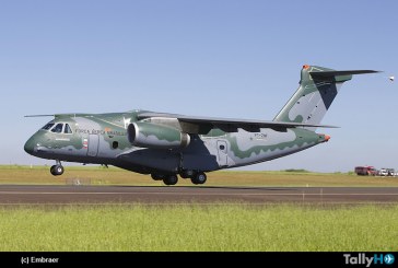 El nuevo avión de transporte Embraer KC-390 realizó con éxito su primer vuelo