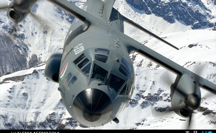 ENAER firma acuerdo comercial con Finmeccanica-Alenia Aermacchi