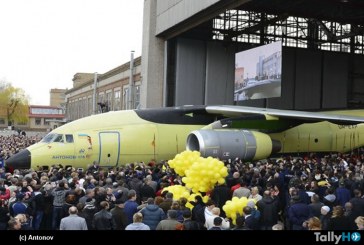 Roll Out del Antonov AN-178
