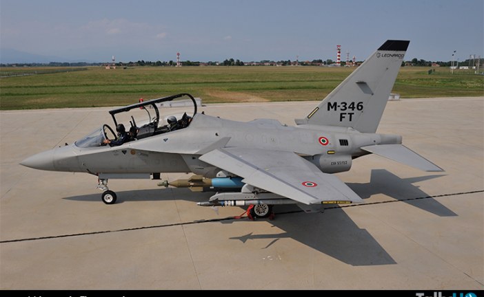 Presentación del primer Leonardo Finmeccanica M-346FT en Farnborough