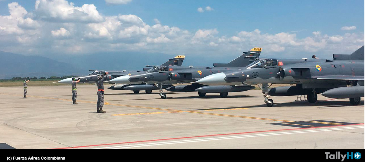 Aviones Kfir de la Fuerza Aérea Colombiana realizan ejercicio Fighter Drag