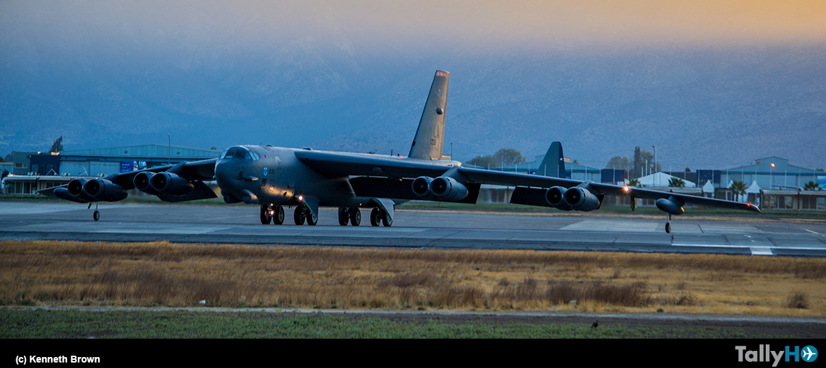 Despedida del Boeing B-52H Stratofortress tras participar FIDAE 2018