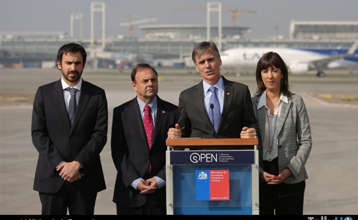 Ministerio de Economía anuncia rebaja inmediata de tasas de embarque en un 20%