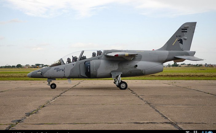 FAdeA presentó tres aviones de entrenamiento avanzado IA-63 Pampa III