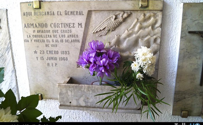 Romería en homenaje a la memoria del aviador militar Armando Cortínez Mujica