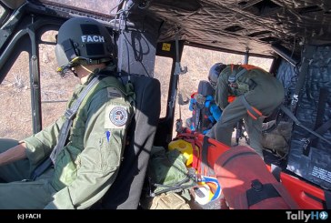Fuerza Aérea de Chile realizó rescates a parapentistas durante competencia internacional