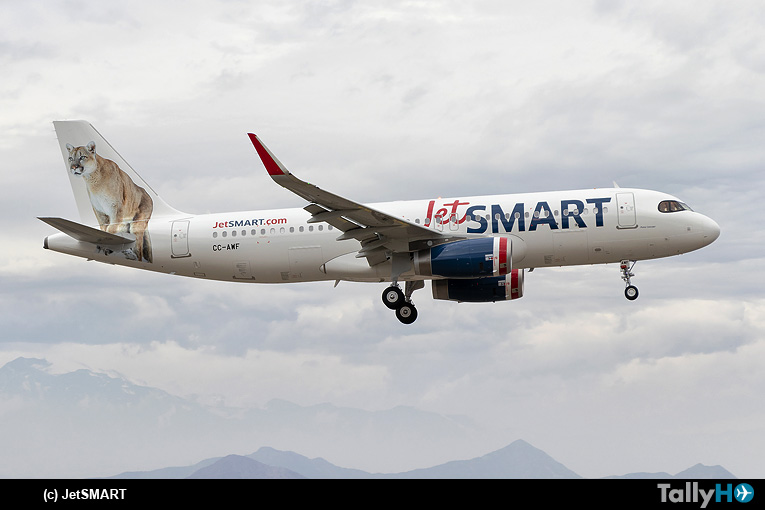 JetSMART inicia operaciones de nueva ruta directa entre Santiago y Bogotá