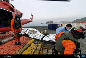 Fuerza Aérea realiza EVACAM en la Antártica con Bell 412