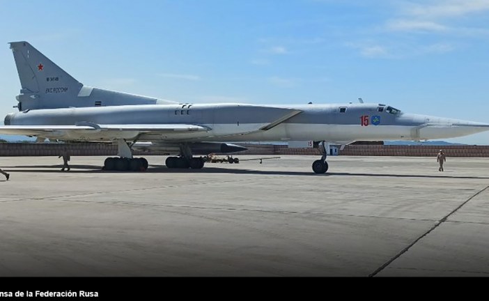 Rusia despliega escuadrilla de tres Tupolev Tu-22m3 a la base aérea de Khmeimim en Siria