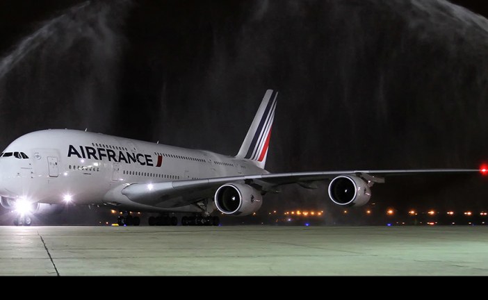 Primer vuelo comercial del Airbus A380 de Air France a Rio de Janeiro