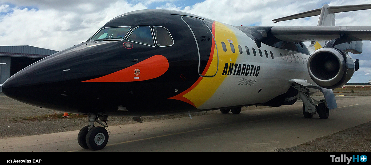 Avión Bae «pingüino» de Aerovías DAP vuela a Isla Rey Jorge