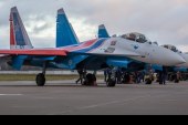 Equipo acrobático «Caballeros Rusos» recibe cuatro Sukhoi SU-35