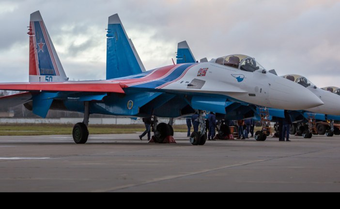 Equipo acrobático «Caballeros Rusos» recibe cuatro Sukhoi SU-35