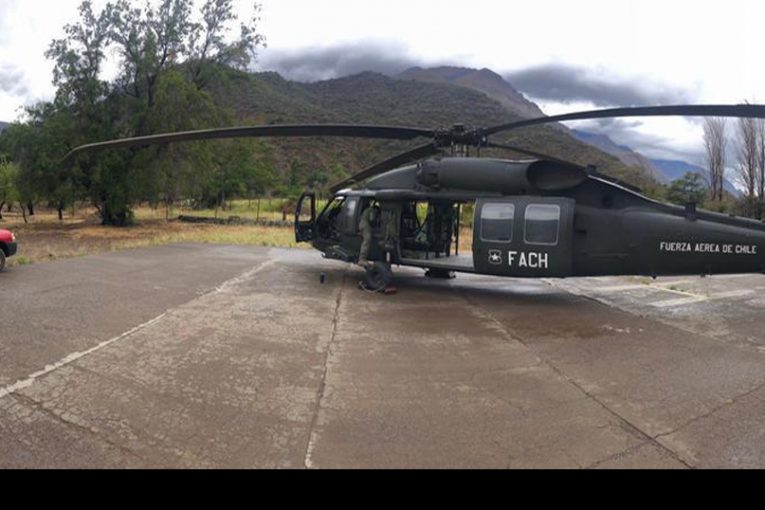 Operaciones aéreas de apoyo  a zonas afectadas por aluviones en la precordillera