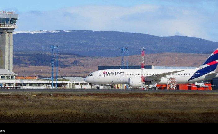 Aeropuerto Presidente Carlos Ibáñez del Campo cumple 65 años