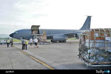 FACH desplegó un KC-135E con ayuda humanitaria a Haití