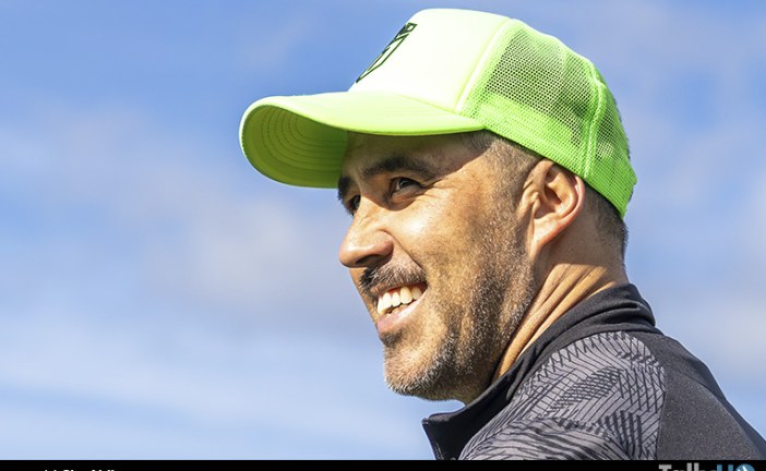 Claudio Bravo inició en Punta Arenas su gira de despedida con SKY