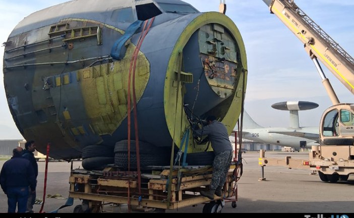 Proa y cabina del emblemático avión Cóndor AEW&C ya están en el Museo Nacional Aeronáutico y del Espacio para preservación