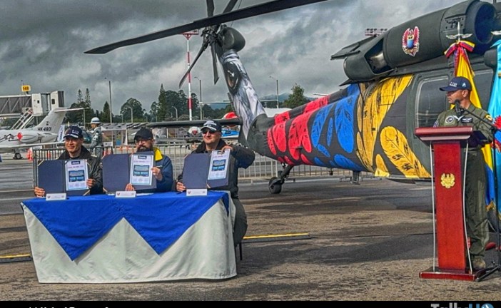 Fuerza Aeroespacial Colombiana sería el primer cliente internacional del FireHawk de United Rotorcraft