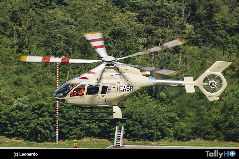 Leonardo AW09 de serie realizó su primer vuelo alcanzando un importante hito en su desarrollo