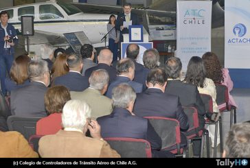 Controladores aéreos conmemoran su día con llamado a regular jornada laboral