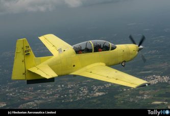 Primer vuelo de HAL HTT-40 de producción en serie