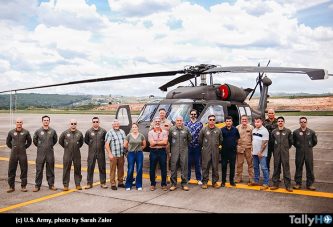 Ejército brasileño recibe el primero de los 12 helicópteros UH-60M Black Hawk