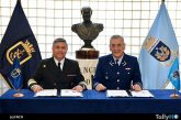 FACH y Armada firmaron convenio logístico