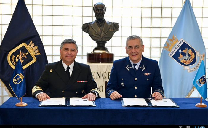 FACH y Armada firmaron convenio logístico