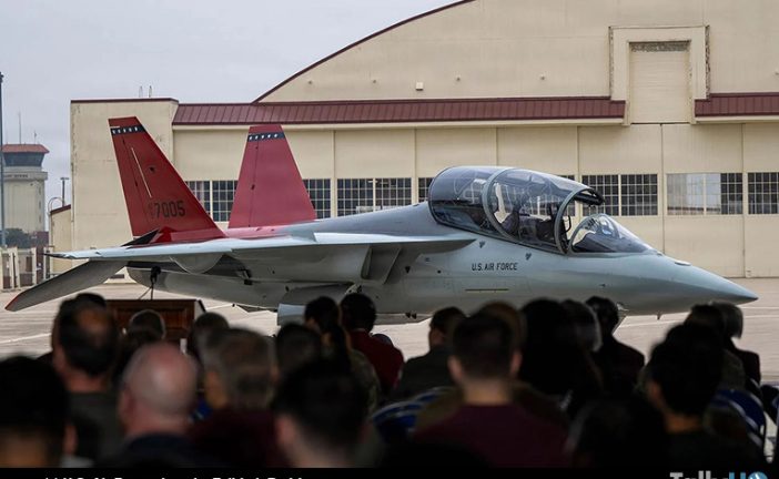 Primer avión de entrenamiento avanzado T-7A Red Hawk entra en servicio