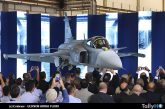 Embraer, Saab y la Fuerza Aérea Brasileña presentaron el primer caza Gripen E fabricado en Brasil