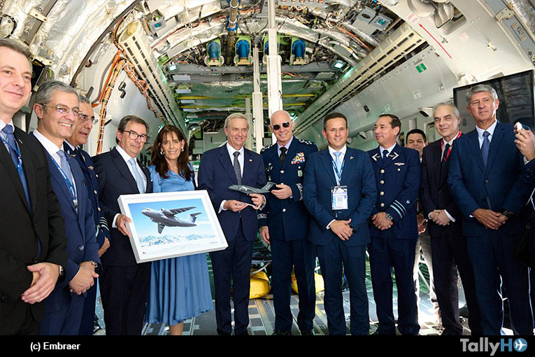 Jornada inaugural de FIDAE 2026 el Presidente de Chile, José Antonio Kast visitó Embraer