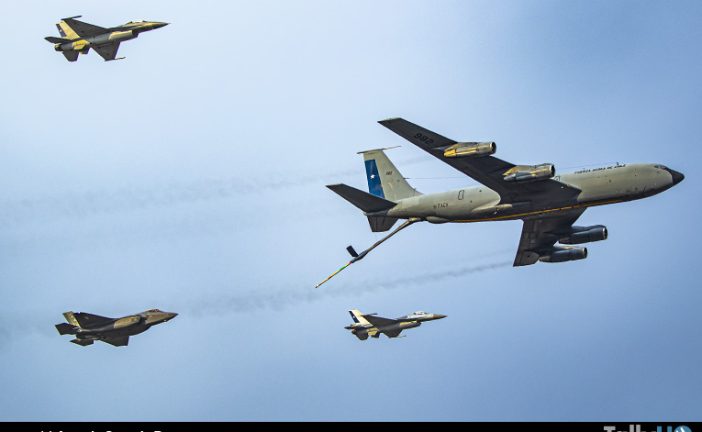 Formación Santiago F-35A USAF + F16 + KC135 FACH sobrevuelan la capital