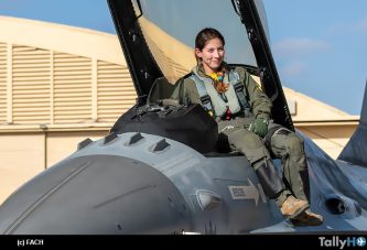 Fuerza Aérea de Chile graduó a su primera mujer piloto de F-16