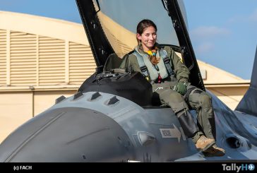 Fuerza Aérea de Chile graduó a su primera mujer piloto de F-16