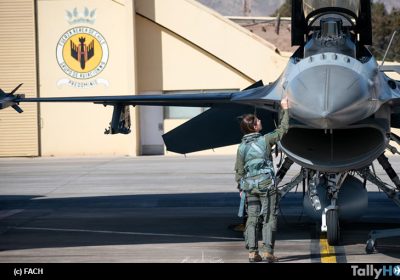 th-fach-graduo-a-su-primera-mujer-piloto-de-f16-03