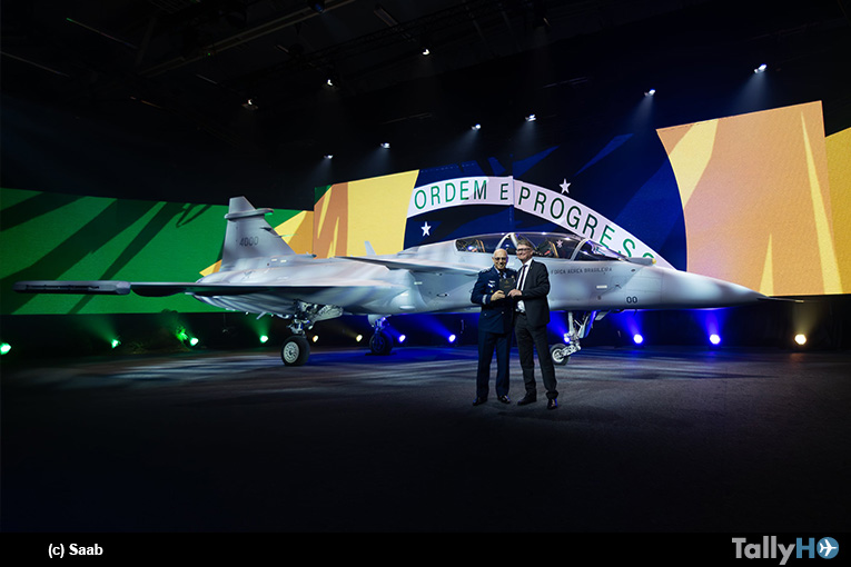 Saab presentó oficialmente el primer Gripen F