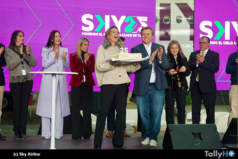 SKY Airline conmemora 25 años de su primer vuelo consolidando 80 millones de pasajeros transportados