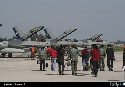 th-primera-parada-militar-f-16-fach-2006-18